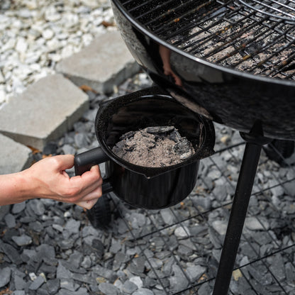 EasyDump™ ash pan for simple cleaning.