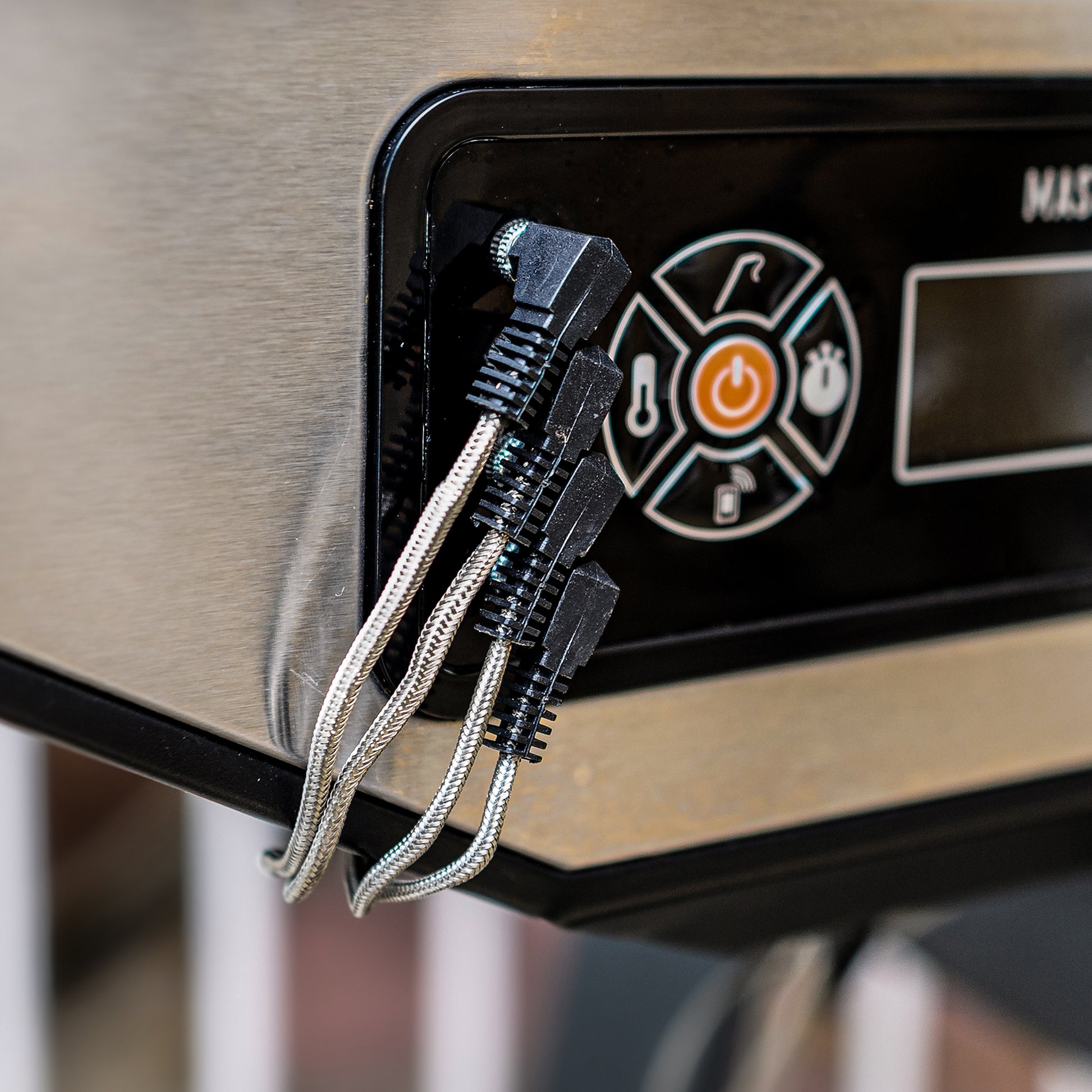 Masterbuilt gravity probe plugged into grill. 